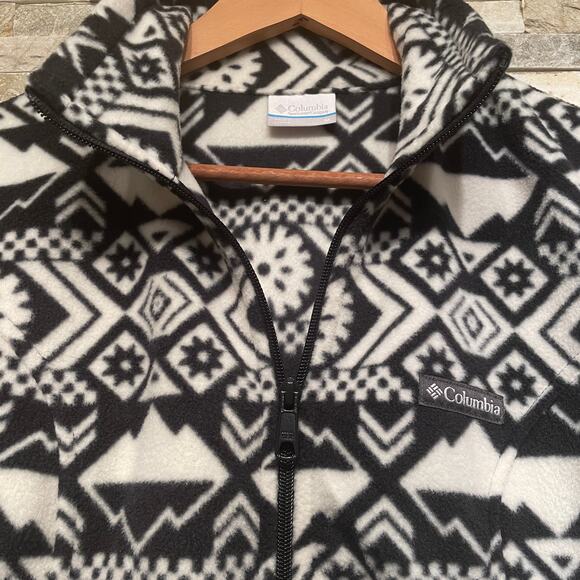 Columbia Women’s M Mount Cannon Printed Fleece Jacket | Black White Aztec NWT - Picture 2 of 9